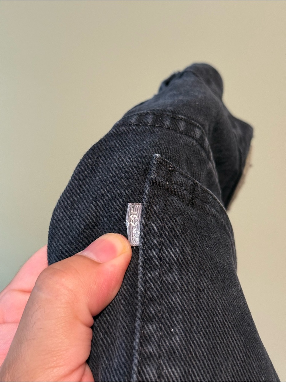 Slivertab Levis - Picture 6 of 10